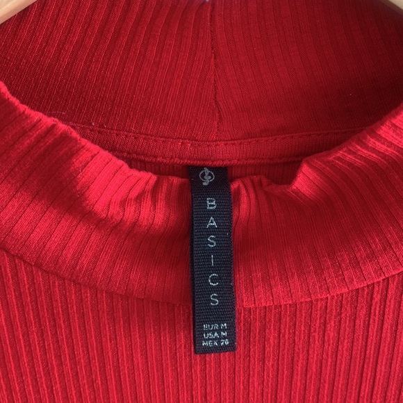 Stradivarius 3/4 Red shirt - Picture 4 of 6